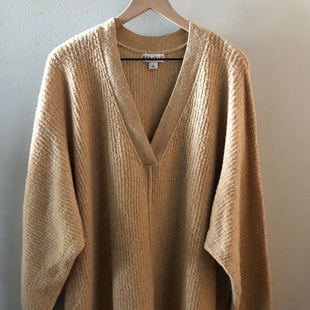 Ava & Viv Tunic Sweater - Camel